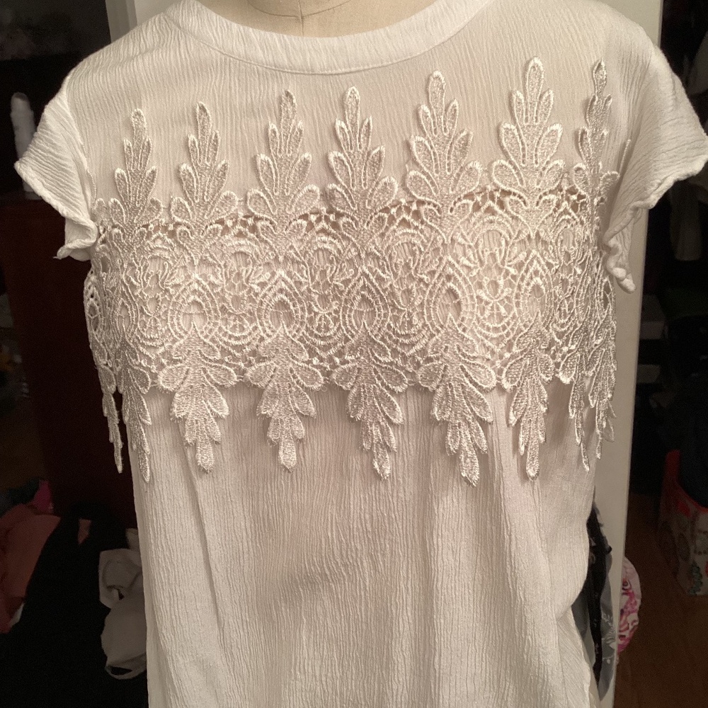 My Michelle white top with lace